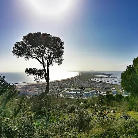 Vue - Calme - Parking - Tennis - Piscine été